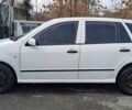 Белый Шкода Фабия, объемом двигателя 1.2 л и пробегом 218 тыс. км за 3950 $, фото 1 на Automoto.ua