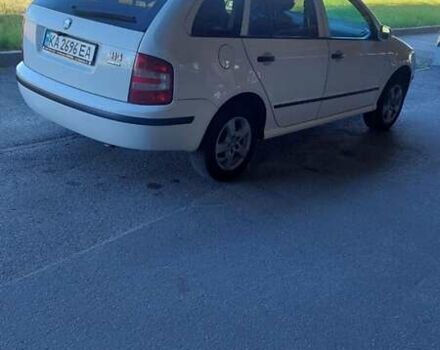 Белый Шкода Фабия, объемом двигателя 1.39 л и пробегом 278 тыс. км за 3700 $, фото 1 на Automoto.ua