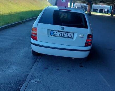 Белый Шкода Фабия, объемом двигателя 1.39 л и пробегом 278 тыс. км за 3700 $, фото 3 на Automoto.ua