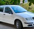 Белый Шкода Фабия, объемом двигателя 1.2 л и пробегом 301 тыс. км за 2999 $, фото 3 на Automoto.ua