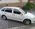 Белый Шкода Фабия, объемом двигателя 1.39 л и пробегом 267 тыс. км за 4138 $, фото 1 на Automoto.ua