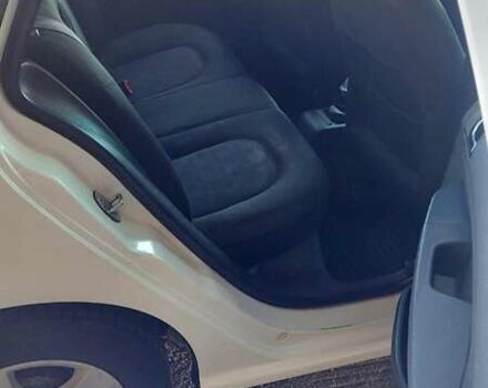 Белый Шкода Фабия, объемом двигателя 1.39 л и пробегом 278 тыс. км за 3700 $, фото 2 на Automoto.ua