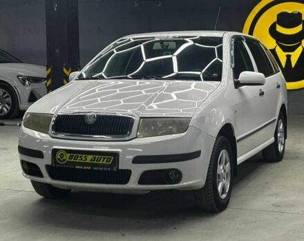 Белый Шкода Фабия, объемом двигателя 1.4 л и пробегом 293 тыс. км за 4700 $, фото 2 на Automoto.ua