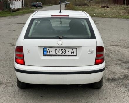 Белый Шкода Фабия, объемом двигателя 1.2 л и пробегом 300 тыс. км за 1750 $, фото 3 на Automoto.ua