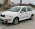 Белый Шкода Фабия, объемом двигателя 1.2 л и пробегом 300 тыс. км за 1750 $, фото 5 на Automoto.ua
