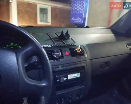 Белый Шкода Фабия, объемом двигателя 1.2 л и пробегом 260 тыс. км за 3650 $, фото 6 на Automoto.ua