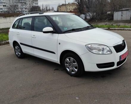 Білий Шкода Фабія, об'ємом двигуна 1.4 л та пробігом 182 тис. км за 5300 $, фото 3 на Automoto.ua