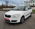 Белый Шкода Фабия, объемом двигателя 1.4 л и пробегом 182 тыс. км за 5300 $, фото 1 на Automoto.ua