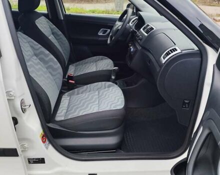 Білий Шкода Фабія, об'ємом двигуна 1.4 л та пробігом 182 тис. км за 5300 $, фото 25 на Automoto.ua