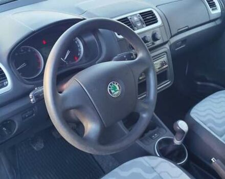 Білий Шкода Фабія, об'ємом двигуна 1.4 л та пробігом 182 тис. км за 5500 $, фото 13 на Automoto.ua