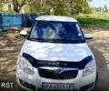 Белый Шкода Фабия, объемом двигателя 1.2 л и пробегом 270 тыс. км за 4800 $, фото 1 на Automoto.ua