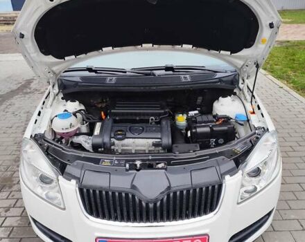 Білий Шкода Фабія, об'ємом двигуна 1.4 л та пробігом 182 тис. км за 5500 $, фото 19 на Automoto.ua