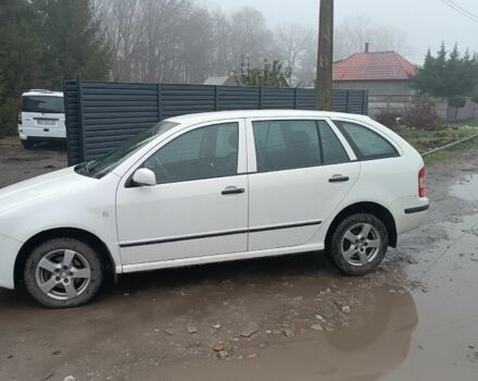 Білий Шкода Фабія, об'ємом двигуна 1.2 л та пробігом 200 тис. км за 3600 $, фото 4 на Automoto.ua