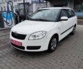 Білий Шкода Фабія, об'ємом двигуна 1.4 л та пробігом 182 тис. км за 5500 $, фото 1 на Automoto.ua