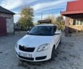 Белый Шкода Фабия, объемом двигателя 1.4 л и пробегом 205 тыс. км за 4895 $, фото 1 на Automoto.ua