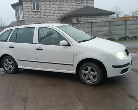 Білий Шкода Фабія, об'ємом двигуна 1.2 л та пробігом 200 тис. км за 3600 $, фото 3 на Automoto.ua