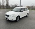 Белый Шкода Фабия, объемом двигателя 1.4 л и пробегом 178 тыс. км за 5500 $, фото 1 на Automoto.ua