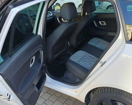 Білий Шкода Фабія, об'ємом двигуна 1.6 л та пробігом 211 тис. км за 6600 $, фото 10 на Automoto.ua