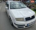 Белый Шкода Фабия, объемом двигателя 1.2 л и пробегом 180 тыс. км за 4300 $, фото 1 на Automoto.ua