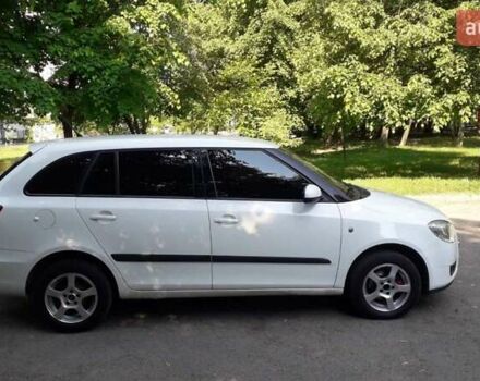 Білий Шкода Фабія, об'ємом двигуна 1.2 л та пробігом 250 тис. км за 5200 $, фото 7 на Automoto.ua
