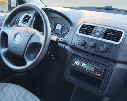 Білий Шкода Фабія, об'ємом двигуна 1.4 л та пробігом 182 тис. км за 5500 $, фото 27 на Automoto.ua