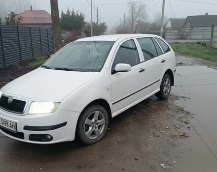 Білий Шкода Фабія, об'ємом двигуна 1.2 л та пробігом 200 тис. км за 3600 $, фото 2 на Automoto.ua