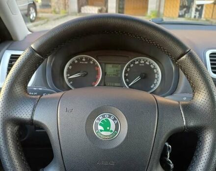 Білий Шкода Фабія, об'ємом двигуна 1.6 л та пробігом 211 тис. км за 6600 $, фото 6 на Automoto.ua