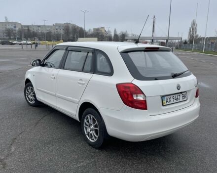 Белый Шкода Фабия, объемом двигателя 1.4 л и пробегом 178 тыс. км за 5500 $, фото 3 на Automoto.ua