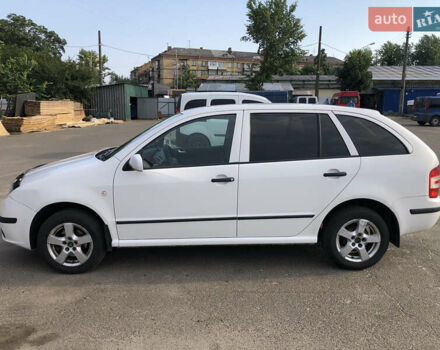 Білий Шкода Фабія, об'ємом двигуна 1.2 л та пробігом 209 тис. км за 4100 $, фото 3 на Automoto.ua