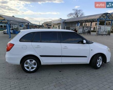 Шкода Фабия 2008 в Ужгороде на Automoto.ua Белый Шкода Фабия, объемом двигателя 1.42 л и пробегом 300 тыс. км за 4999 $, фото 2 на Automoto.ua