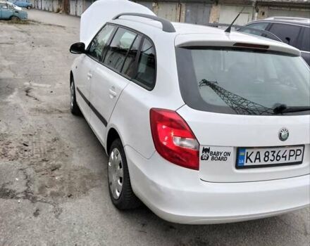 Білий Шкода Фабія, об'ємом двигуна 1.6 л та пробігом 238 тис. км за 4500 $, фото 3 на Automoto.ua