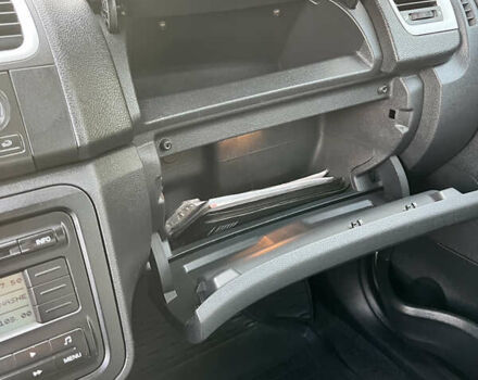 Белый Шкода Фабия, объемом двигателя 1.39 л и пробегом 265 тыс. км за 5300 $, фото 14 на Automoto.ua