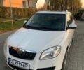 Белый Шкода Фабия, объемом двигателя 1.6 л и пробегом 178 тыс. км за 7800 $, фото 1 на Automoto.ua