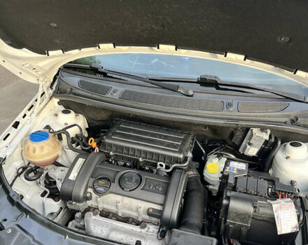 Белый Шкода Фабия, объемом двигателя 1.39 л и пробегом 265 тыс. км за 5300 $, фото 20 на Automoto.ua