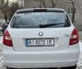 Белый Шкода Фабия, объемом двигателя 1.4 л и пробегом 248 тыс. км за 4500 $, фото 3 на Automoto.ua
