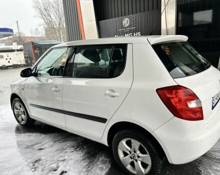 Білий Шкода Фабія, об'ємом двигуна 1.4 л та пробігом 210 тис. км за 4550 $, фото 3 на Automoto.ua