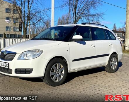 Белый Шкода Фабия, объемом двигателя 1.6 л и пробегом 193 тыс. км за 5500 $, фото 1 на Automoto.ua