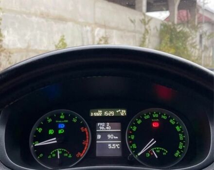 Белый Шкода Фабия, объемом двигателя 1.2 л и пробегом 315 тыс. км за 5000 $, фото 7 на Automoto.ua