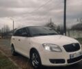 Белый Шкода Фабия, объемом двигателя 0 л и пробегом 250 тыс. км за 4299 $, фото 1 на Automoto.ua