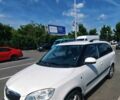 Белый Шкода Фабия, объемом двигателя 1.6 л и пробегом 177 тыс. км за 5800 $, фото 2 на Automoto.ua