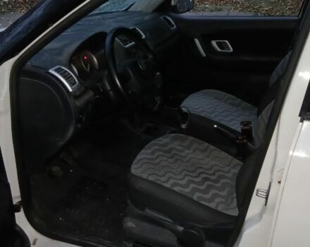 Белый Шкода Фабия, объемом двигателя 1.6 л и пробегом 223 тыс. км за 2500 $, фото 6 на Automoto.ua