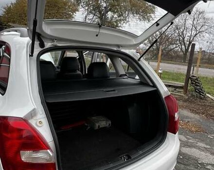 Білий Шкода Фабія, об'ємом двигуна 1.2 л та пробігом 256 тис. км за 4500 $, фото 4 на Automoto.ua