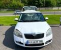 Белый Шкода Фабия, объемом двигателя 1.2 л и пробегом 298 тыс. км за 3300 $, фото 1 на Automoto.ua