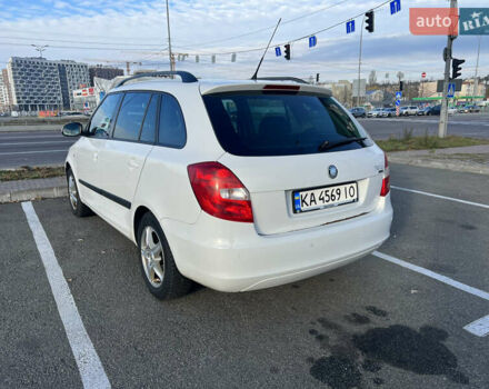 Білий Шкода Фабія, об'ємом двигуна 1.39 л та пробігом 296 тис. км за 4700 $, фото 5 на Automoto.ua