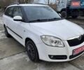 Белый Шкода Фабия, объемом двигателя 1.42 л и пробегом 300 тыс. км за 6500 $, фото 1 на Automoto.ua
