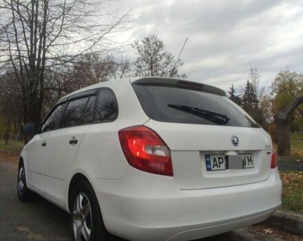 Белый Шкода Фабия, объемом двигателя 0 л и пробегом 250 тыс. км за 4299 $, фото 2 на Automoto.ua