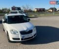 Белый Шкода Фабия, объемом двигателя 1.2 л и пробегом 264 тыс. км за 4300 $, фото 1 на Automoto.ua