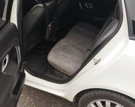 Белый Шкода Фабия, объемом двигателя 1.42 л и пробегом 270 тыс. км за 5000 $, фото 2 на Automoto.ua