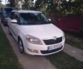 Белый Шкода Фабия, объемом двигателя 1.2 л и пробегом 2 тыс. км за 5000 $, фото 1 на Automoto.ua