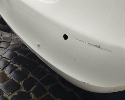 Белый Шкода Фабия, объемом двигателя 1.6 л и пробегом 290 тыс. км за 4800 $, фото 1 на Automoto.ua